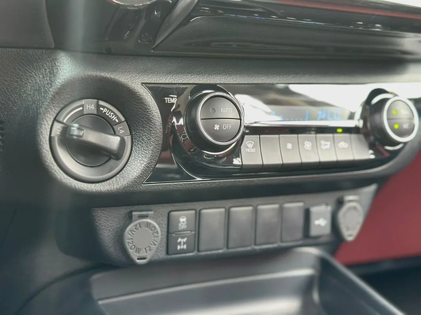 Toyota Hilux / GCC/4WD / 2,7 petrol /Double Cab