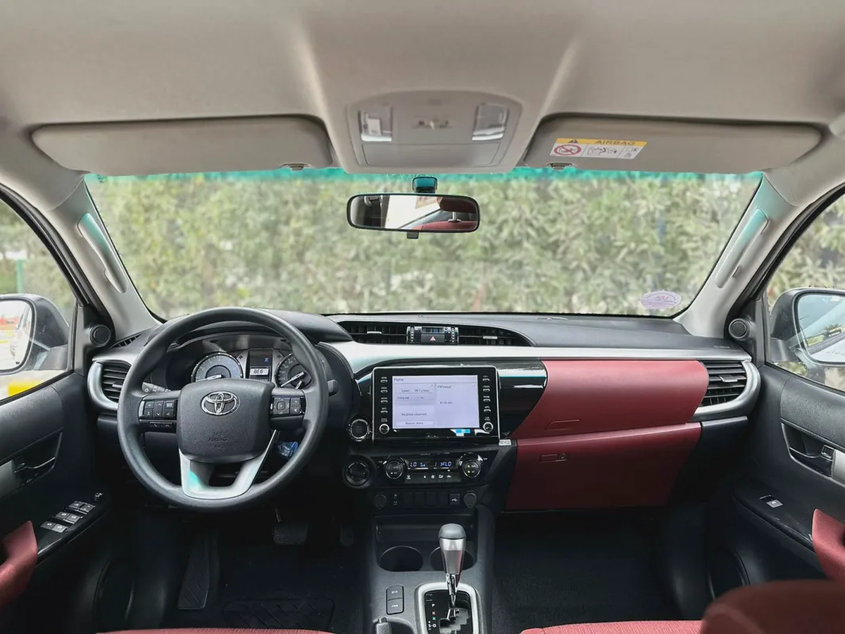Toyota Hilux / GCC/4WD / 2,7 petrol /Double Cab-10-10