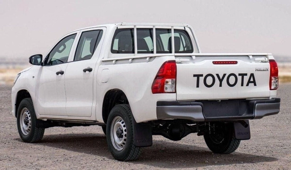 Toyota Hilux GL 2.4L Double Cab Utility