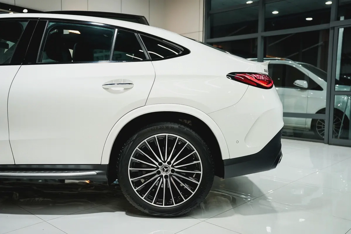 Mercedes-Benz GLC Coupe GLC 300 AMG 4MATIC-16-16