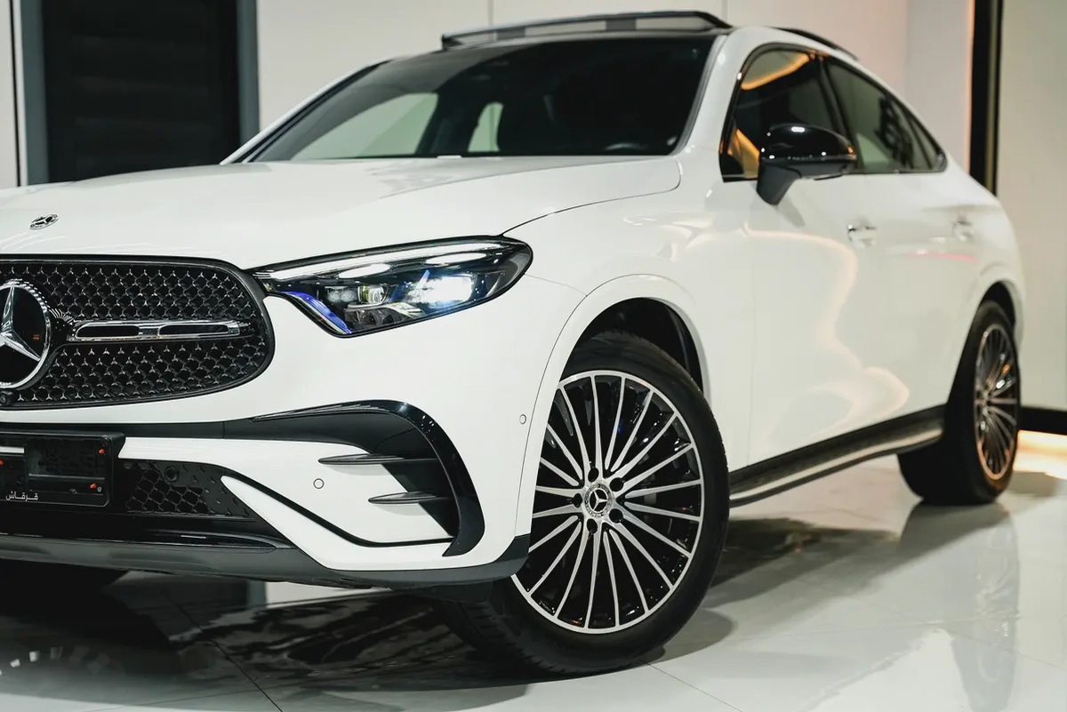 Mercedes-Benz GLC Coupe GLC 300 AMG 4MATIC-3-3