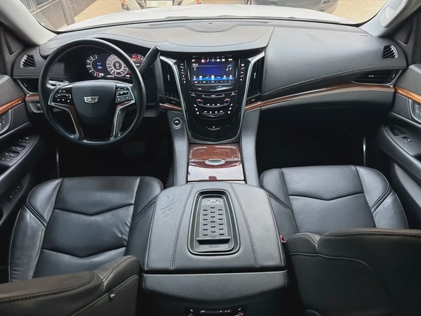 2017 Cadillac Escalade Premium Luxury Platinum - American Specs