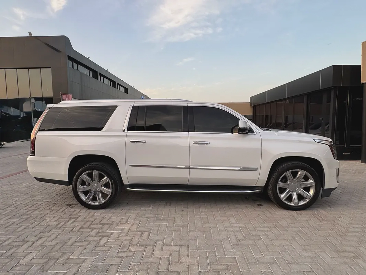 2017 Cadillac Escalade Premium Luxury Platinum - American Specs-2-2