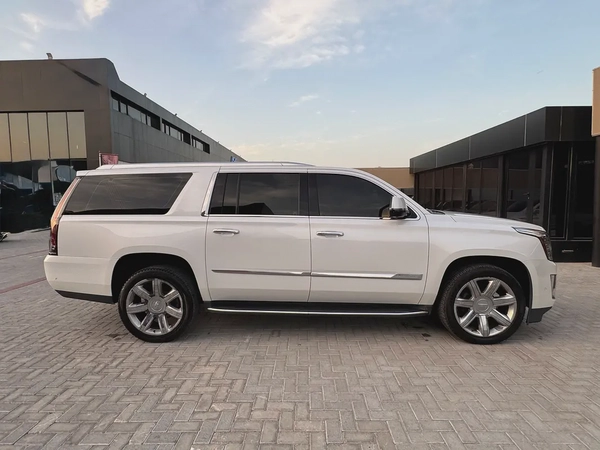 2017 Cadillac Escalade Premium Luxury Platinum - American Specs