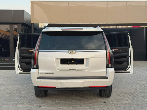 2017 Cadillac Escalade Premium Luxury Platinum - American Specs