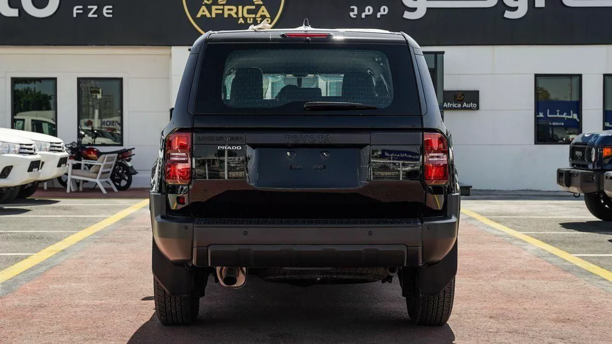 Toyota Prado PRADO URBAN 2.4 L PETROL 2025-13-0