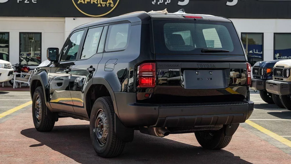 Toyota Prado PRADO URBAN 2.4 L PETROL 2025-14-0
