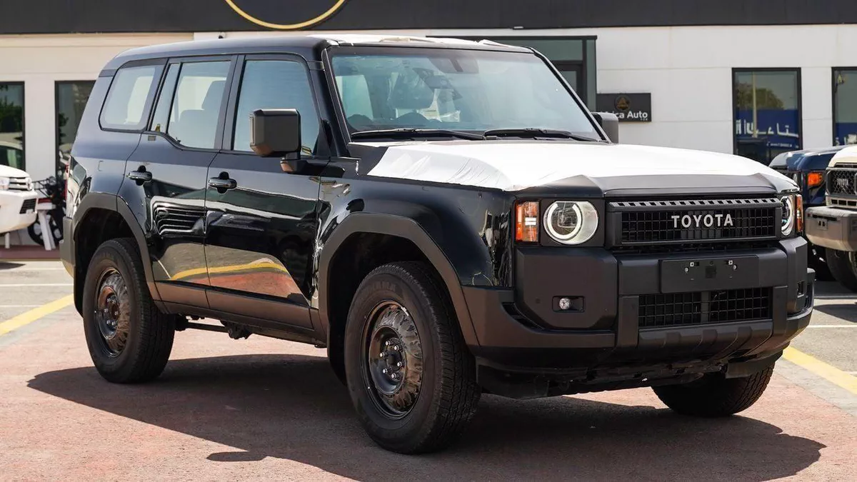 Toyota Prado PRADO URBAN 2.4 L PETROL 2025