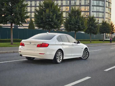 AED 1,800 P.M | BMW 5 SERIES | 520i |EXCLUSIVE | 2015 GCC | ORIGINAL PAINT-4