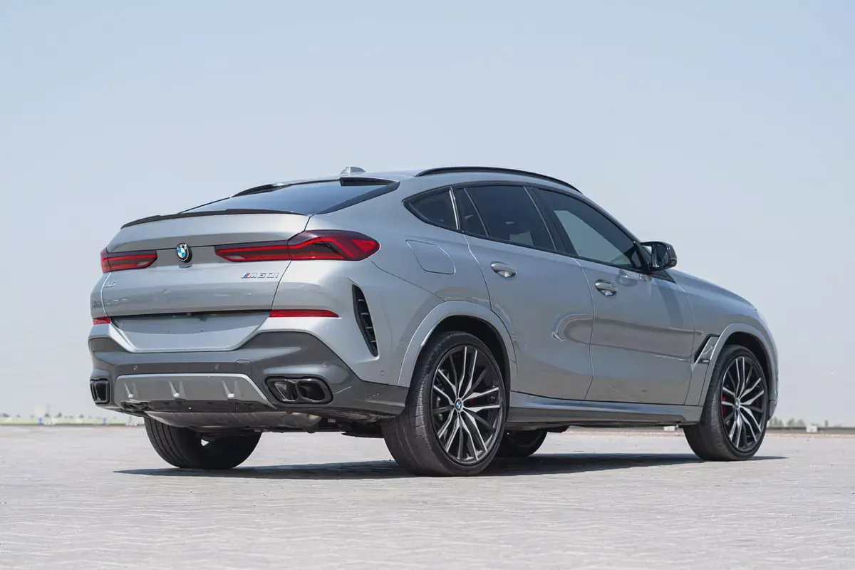 2025 BMW X6 M60i xDrive GCC Specs-3-3