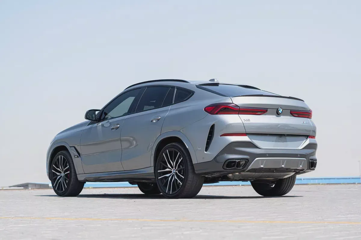 2025 BMW X6 M60i xDrive GCC Specs-4-4