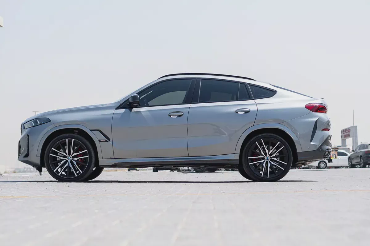 2025 BMW X6 M60i xDrive GCC Specs-5-5
