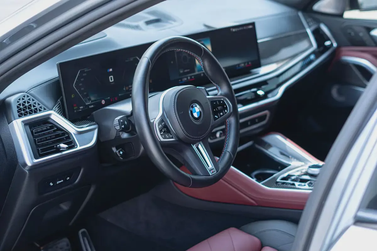 2025 BMW X6 M60i xDrive GCC Specs-8-8