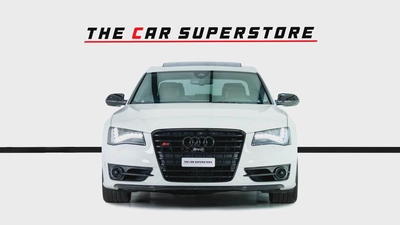 Audi S8-GCC-V8 Twin Turbo-AUDI Exclusive Interior Trim-22 Inch Rims-Very Well Maintained-2