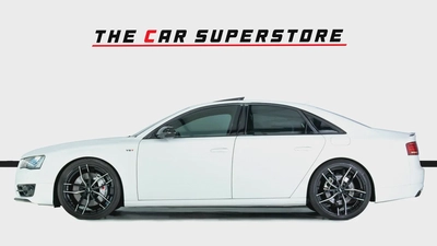 Audi S8-GCC-V8 Twin Turbo-AUDI Exclusive Interior Trim-22 Inch Rims-Very Well Maintained-4