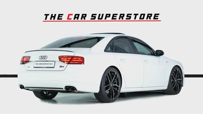 Audi S8-GCC-V8 Twin Turbo-AUDI Exclusive Interior Trim-22 Inch Rims-Very Well Maintained-7