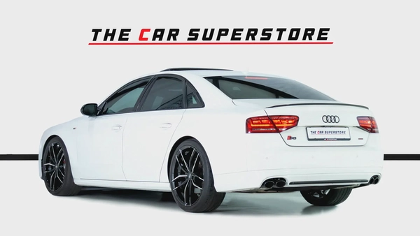 Audi S8-GCC-V8 Twin Turbo-AUDI Exclusive Interior Trim-22 Inch Rims-Very Well Maintained