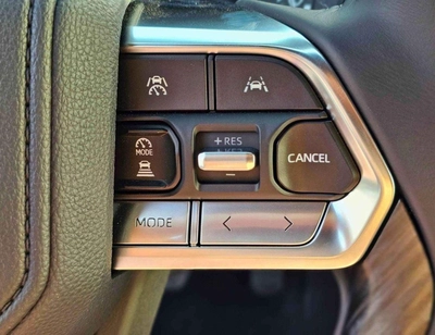 Toyota Land Cruiser VXR TWIN TURBO HYBRID || 3.5L PETROL V6 / RADAR / FULL OPTION (CODE#LC3HVXRH)-23