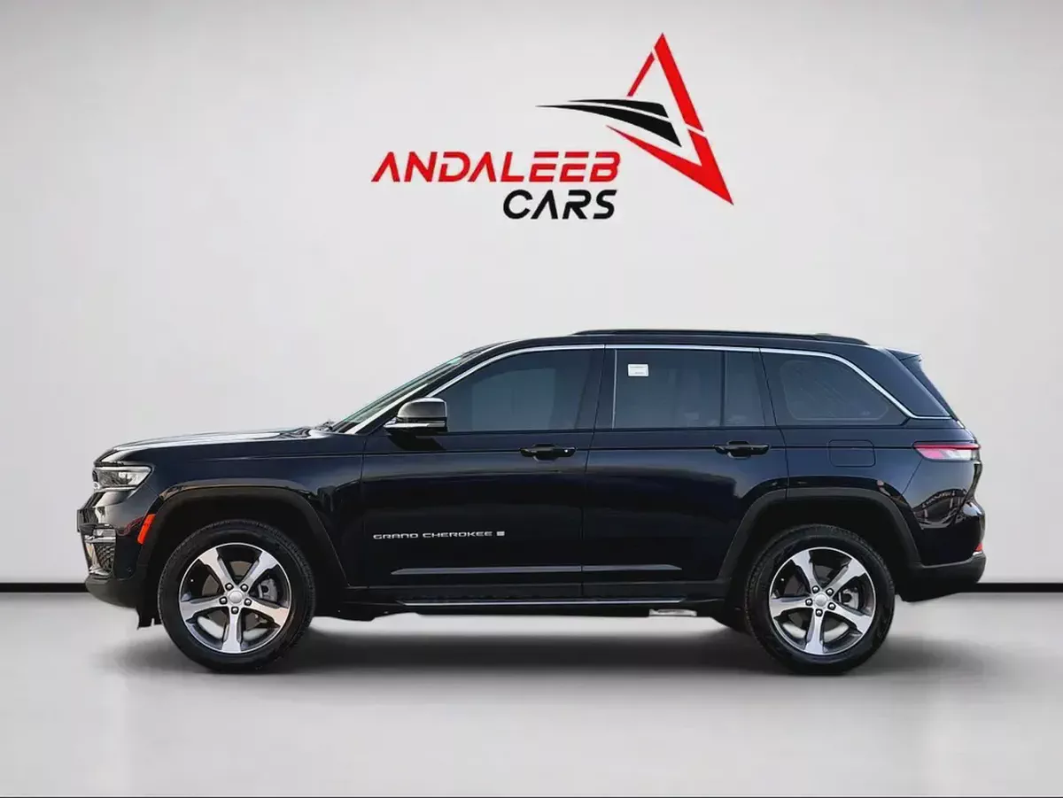 JEEP GRAND CHEROKEE LIMITED | FULL SERVICE HISTORY | 28,565 KM | 2024 GCC-7-7