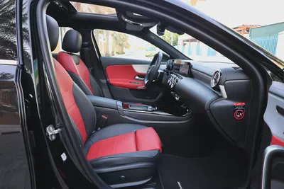 A200 AMG - GCC SPECS - UNDER WARRANTY / SERVICE CONTRACT 105,000 KM FROM GARGASH - ACCIDENT FREE --15