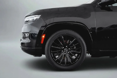 AED 5,013 / 60 months | 0% DP | 2023 Jeep Grand Wagoneer Series III Obsidian / Jeep Warranty-5