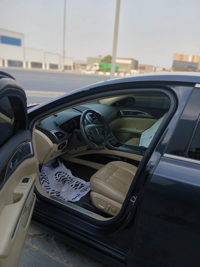 Lincoln MKZ Sedan-3