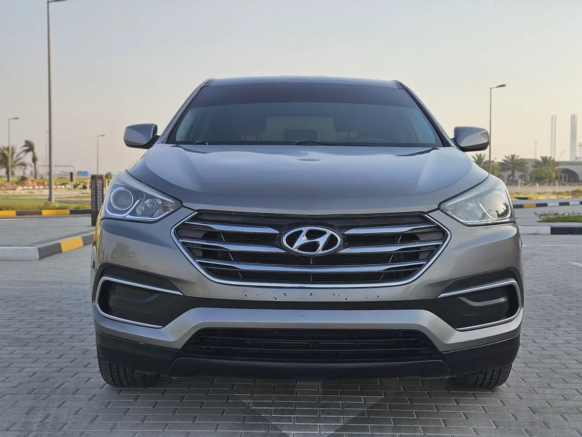 Hyundai Santafe 2018 US Sepc Clean Car 4 Cylinder Premium SUV With Low KM