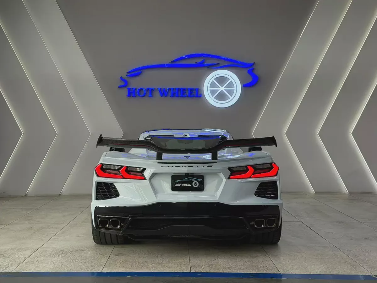 2020 - Chevrolet Corvette Stingray V8 for 235,000.00 AED-4-4