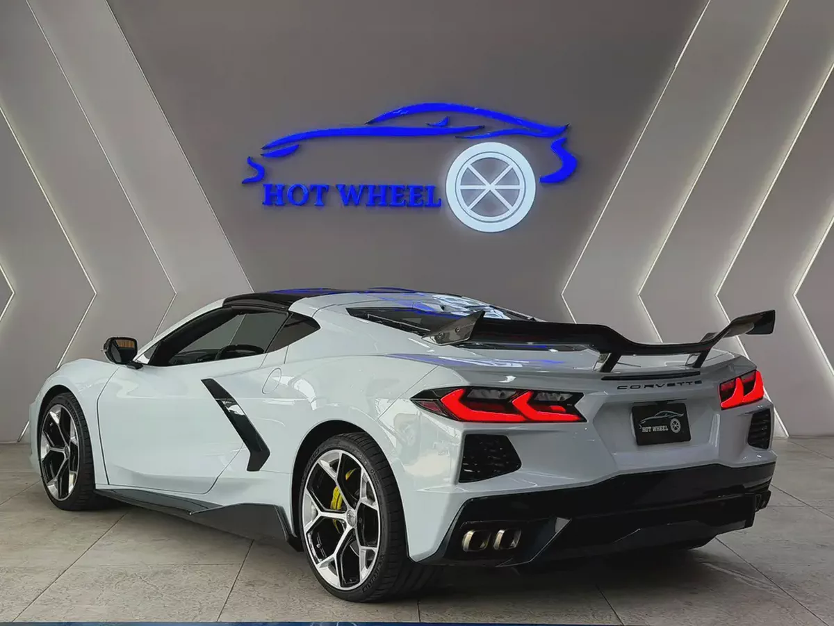 2020 - Chevrolet Corvette Stingray V8 for 235,000.00 AED-5-5