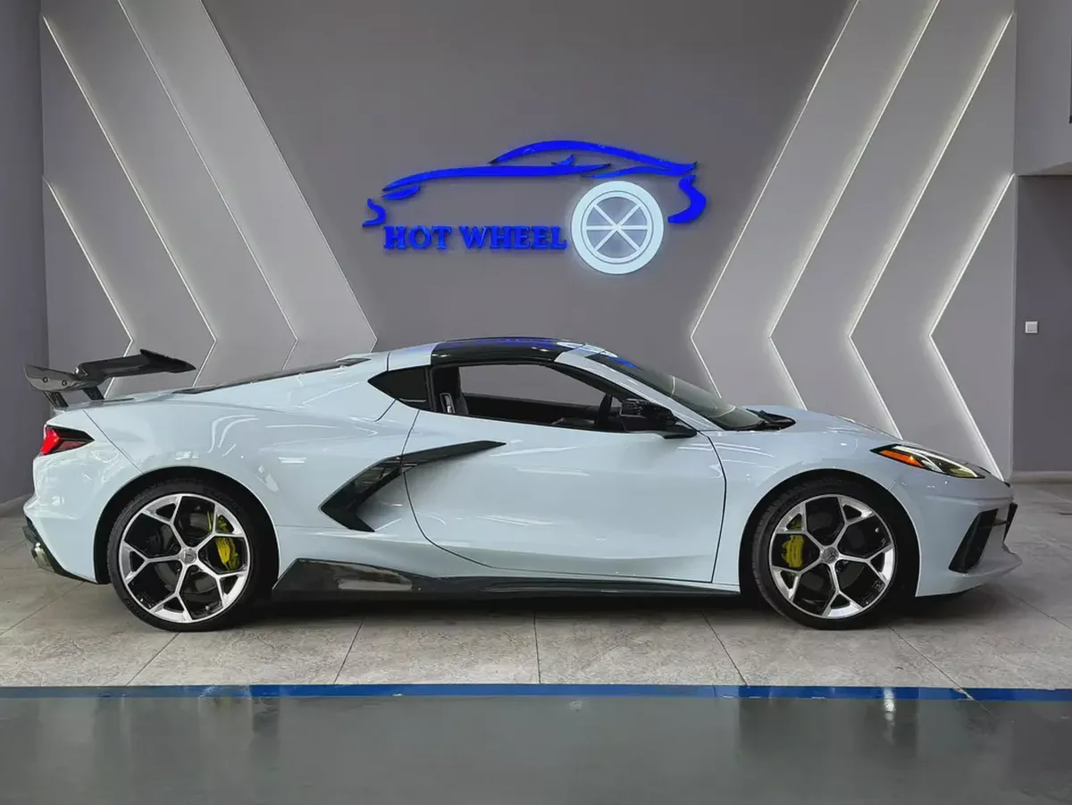2020 - Chevrolet Corvette Stingray V8 for 235,000.00 AED-7-7