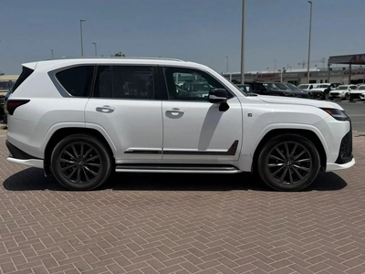 Lexus LX600 Fsport 3.5L twin turbo Model 2026-12