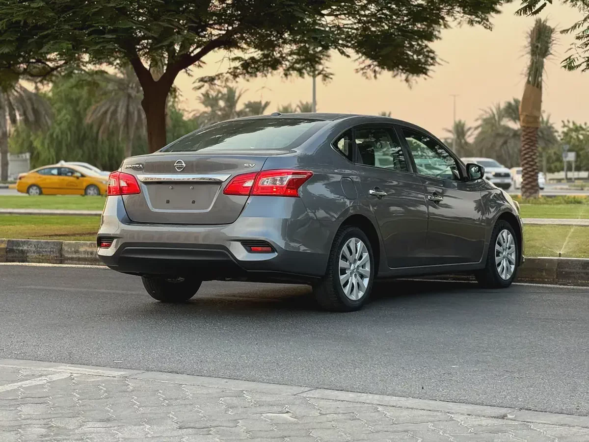 NISSAN SENTRA MODEL 2017 FULL OPTION VERY CLEAN CAR-13-13
