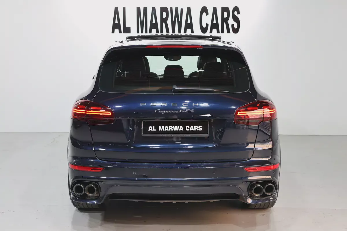 UNDER WARRANTY FROM AL NABODA  PORSCHE  CAYENNE  GTS 2016 | GCC Specs | Well Maintained-6-6