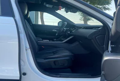 Land Rover Range Rover Velar SE P250 R-Dynamic SE 2.0L AL TAYER MOTORS-4