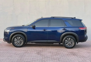 Nissan Pathfinder SV 2022, American Specs - GCC Stock