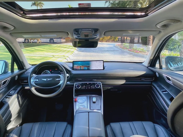 Nissan Pathfinder SV 2022, American Specs - GCC Stock