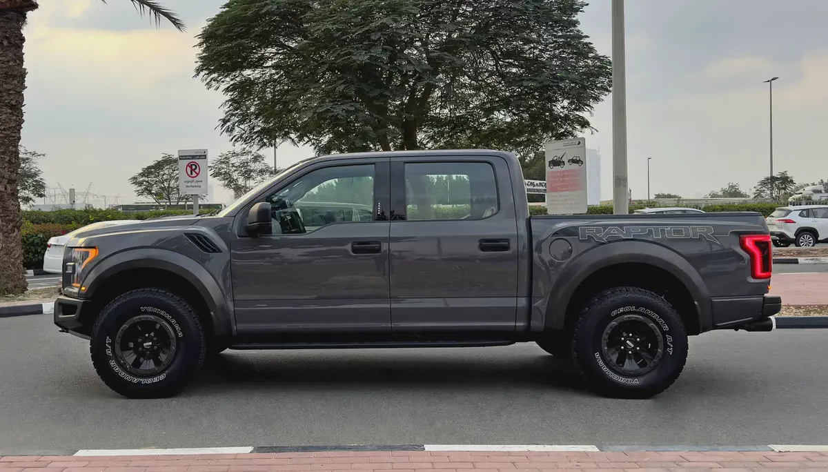 2018 Ford F150 Raptor, GCC Specifications-2-2
