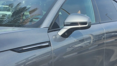 2023 XPENG G9 Performance [Grey]-5