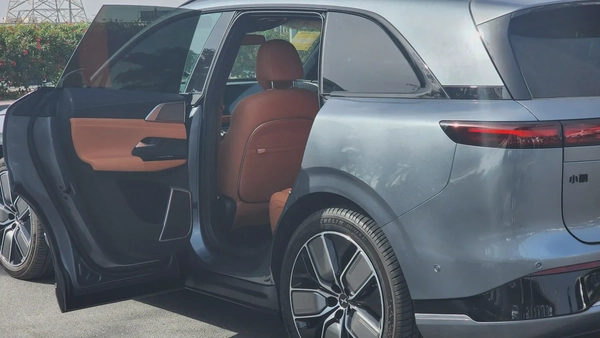 2023 XPENG G9 Performance [Grey]