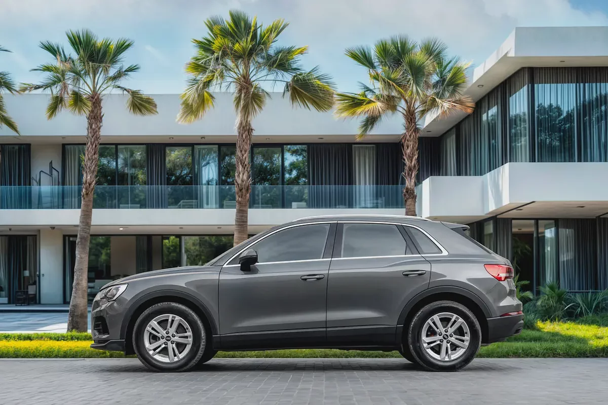 1,920 P.M | Audi Q3|Agency Maintained | 0% Downpayment-1-1