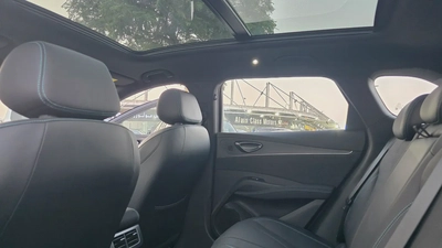 Brand New 2025 BYD Seal 06 Premium - Chinese Specs-5