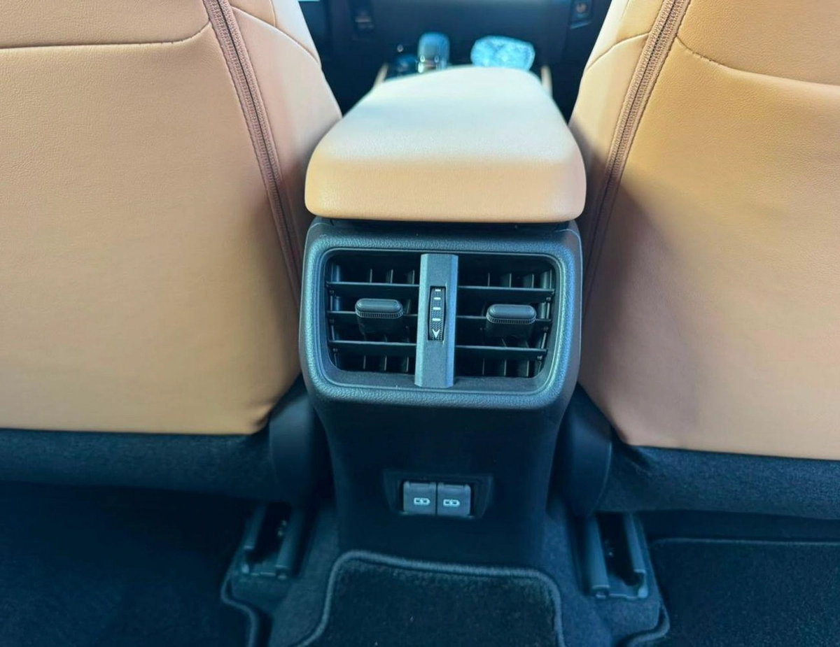 Lexus UX300h PRIME 2.0L HYBRID PRIME HYBRID || 2.0L V4 / RADAR / LEATHER WITH PWR SEATS / SUNROOF / FULL OPTION (CODE # UX3HP)-23-0