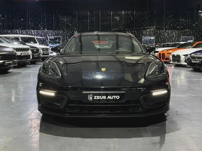 GCC Specs | Original Paint | Low Mileage | Well Maintained | Al Naboodah Full service history-1