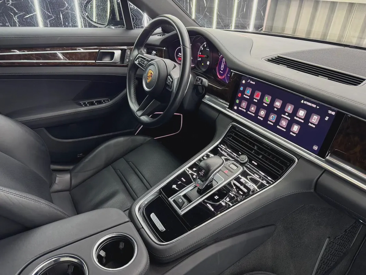 GCC Specs | Original Paint | Low Mileage | Well Maintained | Al Naboodah Full service history-15-15