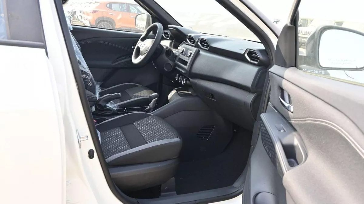 Nissan Magnite SV S-10-0