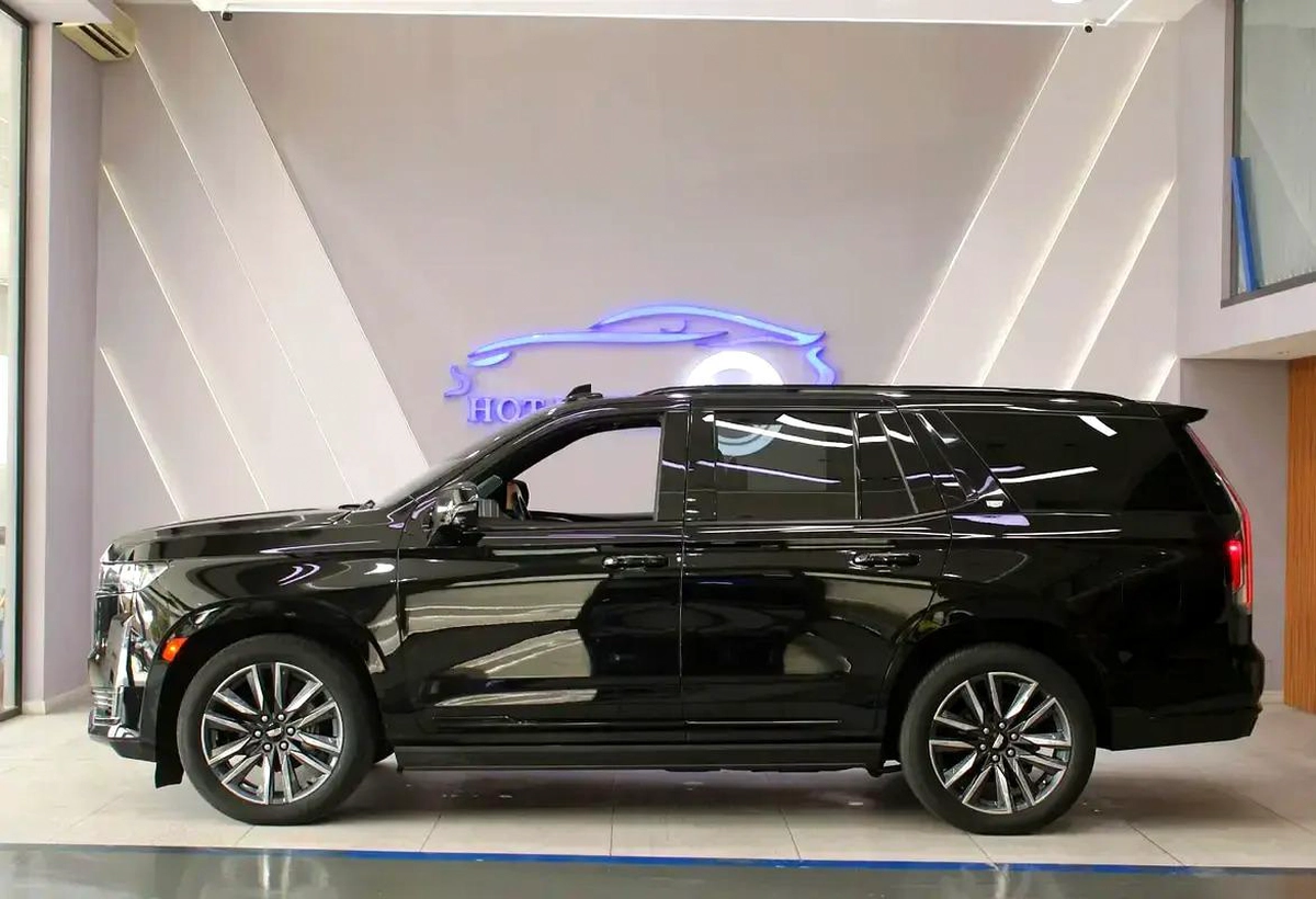 2022 - Cadillac Escalade Sport Platinum-16-16