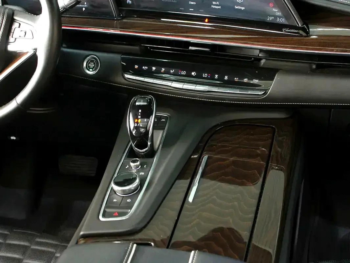 2022 - Cadillac Escalade Sport Platinum-3-3