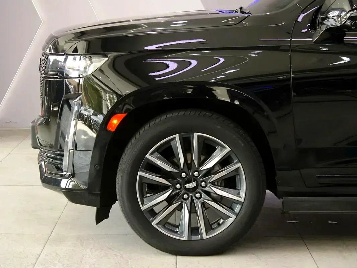 2022 - Cadillac Escalade Sport Platinum-13-13