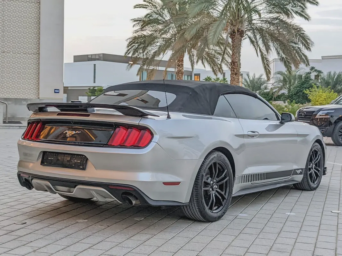 Ford Mustang 2016 Convertible Ecoboost US Specs Immaculate Condition With Shelby Body Kit
