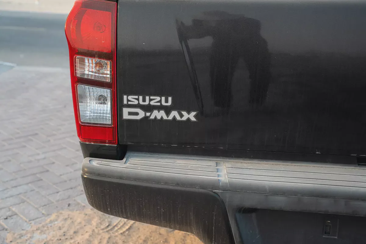 Isuzu D-Max 2026 - Brand New 2.5 4X2 ONLY ONE UNIT-10-10